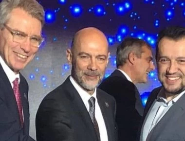 Ν.Παππάς και Τ.Πάιατ κόβουν μαζί βασιλόπιτα (φωτο)